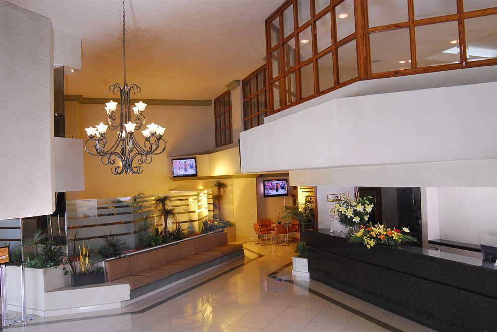 Fastos Hotel Monterrey Exterior foto